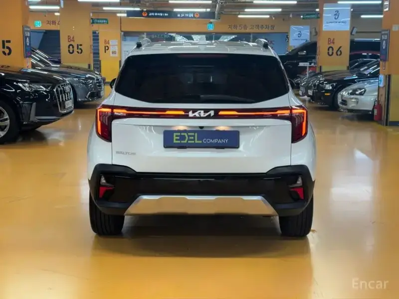 2025 Kia Seltos с пробегом 10 789 км