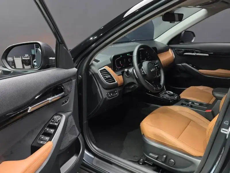 2025 Kia Seltos с пробегом 6 548 км