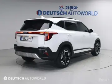 2023 Kia Seltos с пробегом 9 886 км
