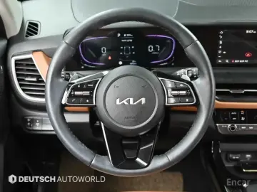 2023 Kia Seltos с пробегом 9 886 км