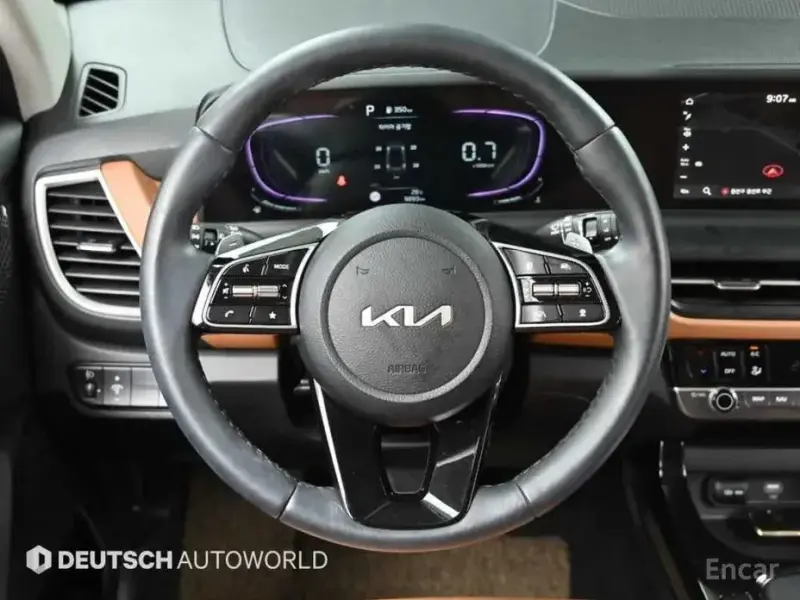 2023 Kia Seltos с пробегом 9 886 км