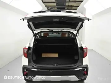 2023 Kia Seltos с пробегом 9 886 км
