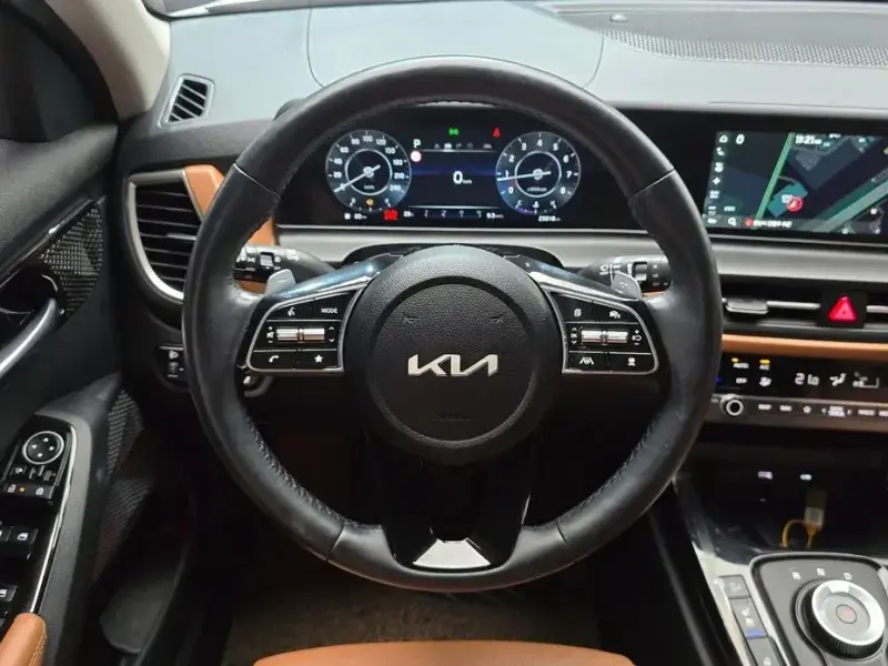 2024 Kia Seltos с пробегом 23 018 км
