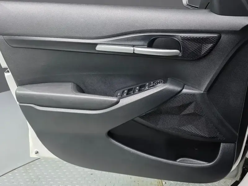 2023 Kia Seltos с пробегом 37 090 км
