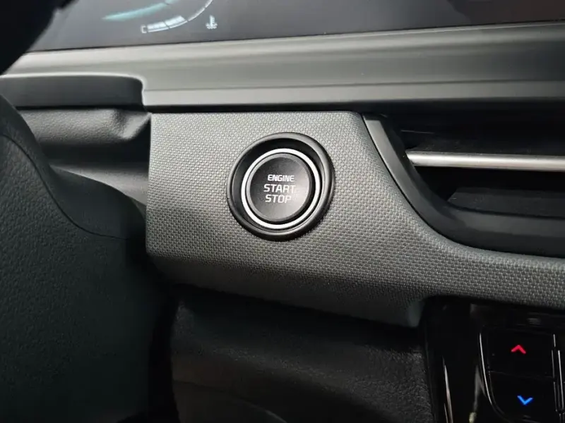 2025 Kia Seltos с пробегом 8 467 км