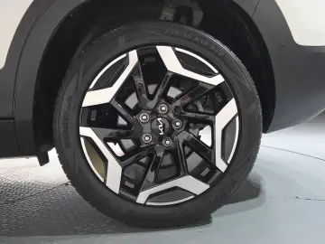 2022 Kia Seltos с пробегом 56 792 км