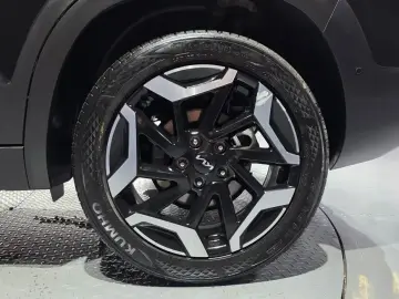 2024 Kia Seltos с пробегом 23 259 км