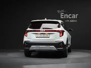 2024 Kia Seltos с пробегом 20 962 км