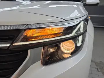 2024 Kia Seltos с пробегом 20 962 км