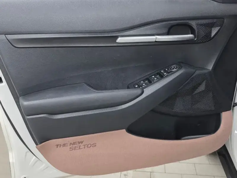 2024 Kia Seltos с пробегом 20 962 км