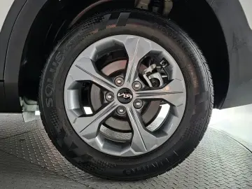 2024 Kia Seltos с пробегом 13 318 км