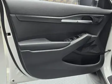 2024 Kia Seltos с пробегом 13 318 км