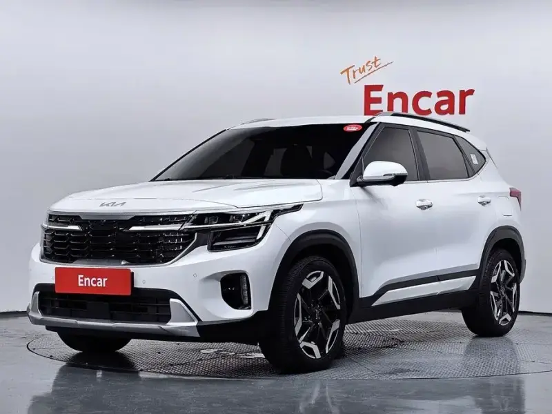 2023 Kia Seltos с пробегом 10 392 км
