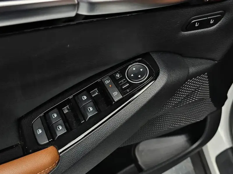 2023 Kia Seltos с пробегом 10 392 км
