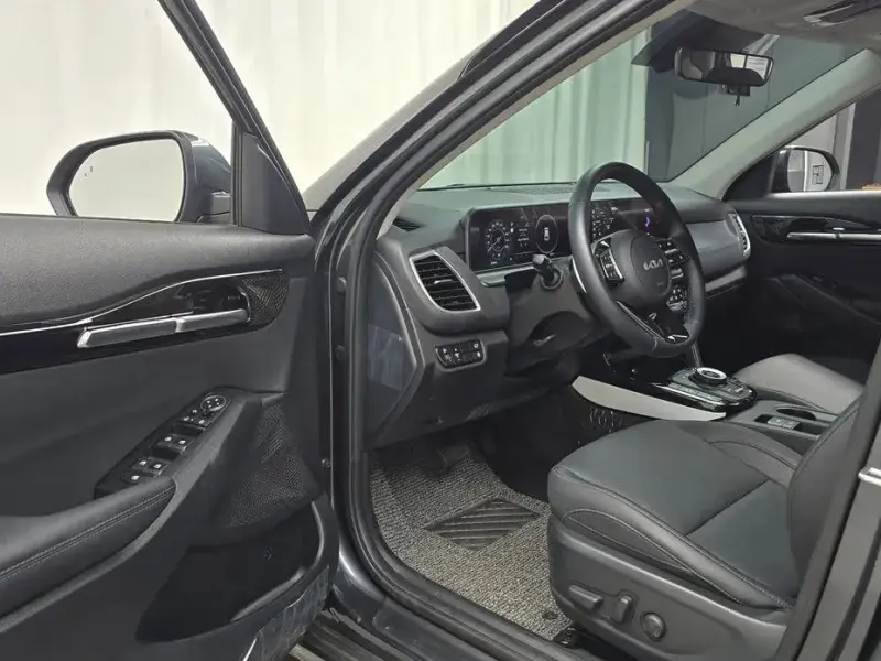 2023 Kia Seltos с пробегом 4 500 км