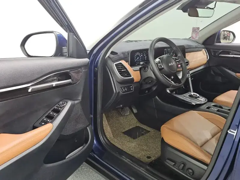 2025 Kia Seltos с пробегом 7 827 км