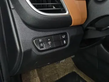 2025 Kia Seltos с пробегом 7 827 км