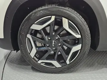 2024 Kia Seltos с пробегом 67 023 км