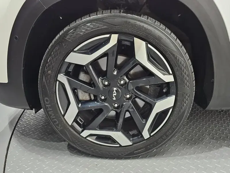 2024 Kia Seltos с пробегом 67 023 км