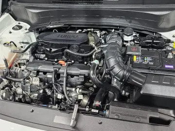 2024 Kia Seltos с пробегом 67 023 км