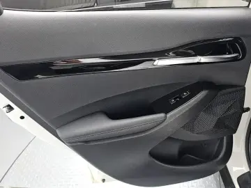 2024 Kia Seltos с пробегом 67 023 км