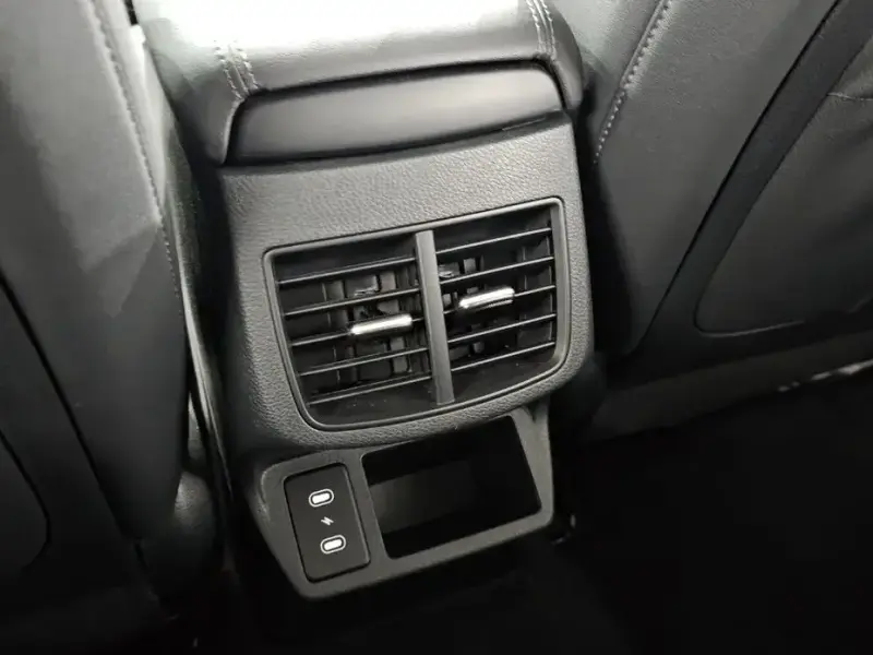 2024 Kia Seltos с пробегом 67 023 км