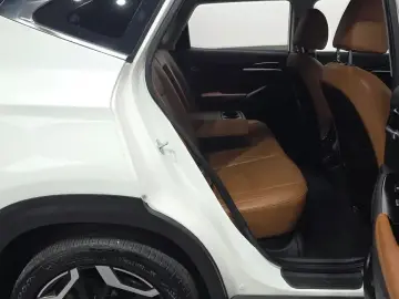 2023 Kia Seltos с пробегом 71 339 км