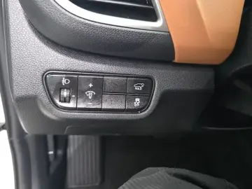 2023 Kia Seltos с пробегом 71 339 км