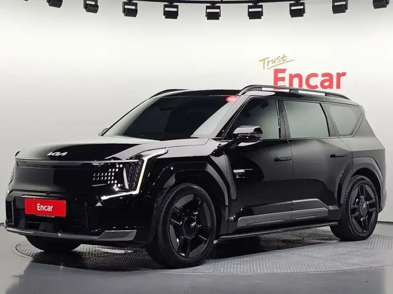 2023 Kia EV9 с пробегом 57 108 км