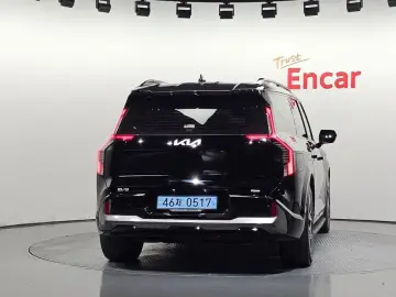 2023 Kia EV9 с пробегом 57 108 км