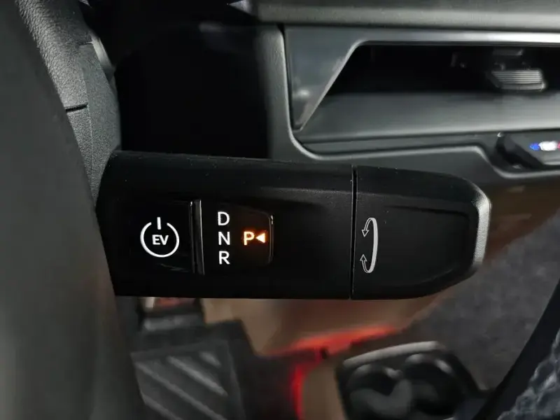 2023 Kia EV9 с пробегом 57 108 км