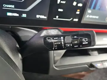 2023 Kia EV9 с пробегом 57 108 км