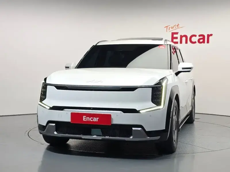 2023 Kia EV9 с пробегом 48 404 км