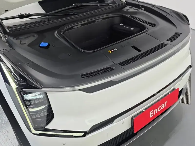 2023 Kia EV9 с пробегом 48 404 км