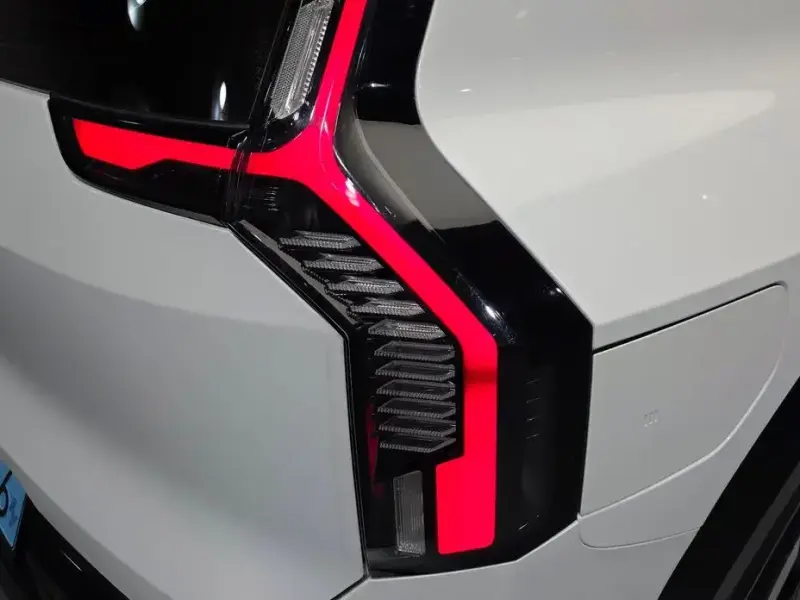 2023 Kia EV9 с пробегом 48 404 км