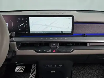 2023 Kia EV9 с пробегом 45 137 км