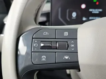 2023 Kia EV9 с пробегом 45 137 км