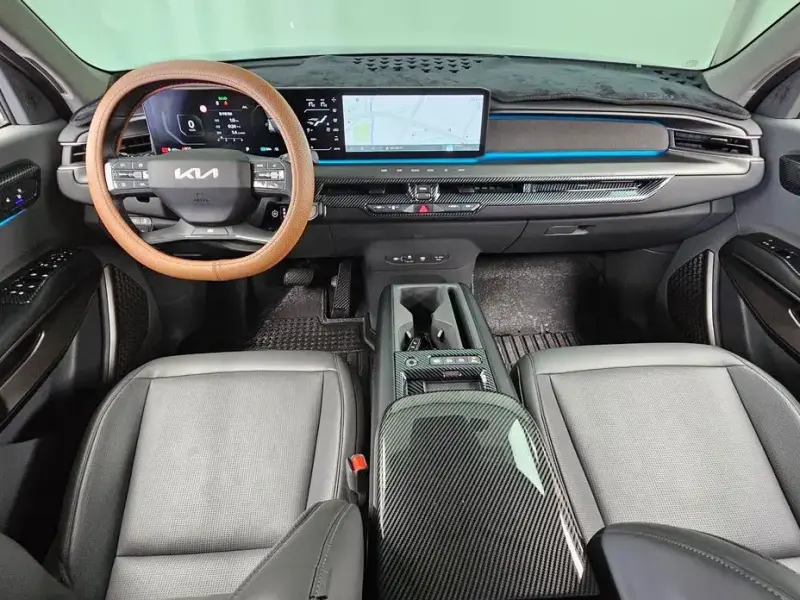 2023 Kia EV9 с пробегом 40 128 км