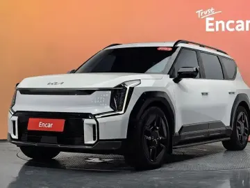 2023 Kia EV9 с пробегом 19 263 км