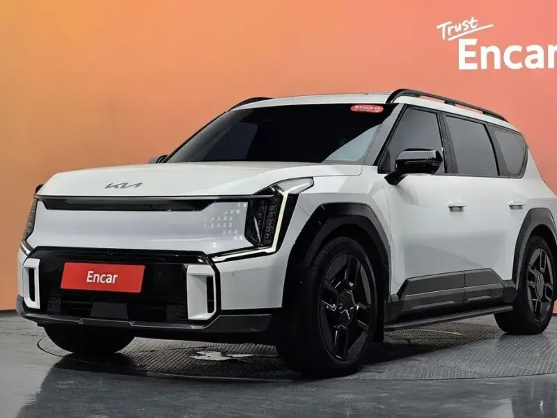 2023 Kia EV9 с пробегом 19 263 км
