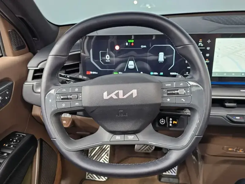2023 Kia EV9 с пробегом 19 263 км