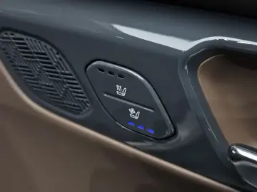 2023 Kia EV9 с пробегом 19 263 км