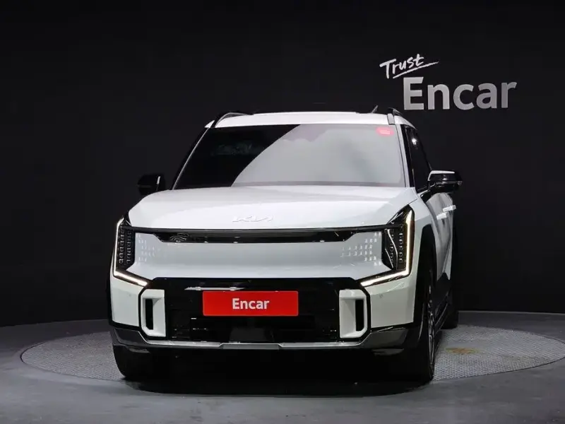2023 Kia EV9 с пробегом 73 540 км