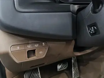 2023 Kia EV9 с пробегом 19 263 км