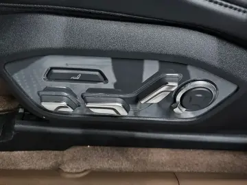 2023 Kia EV9 с пробегом 19 263 км