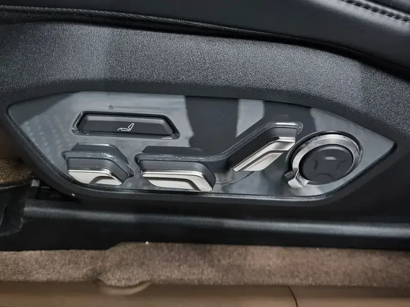 2023 Kia EV9 с пробегом 19 263 км