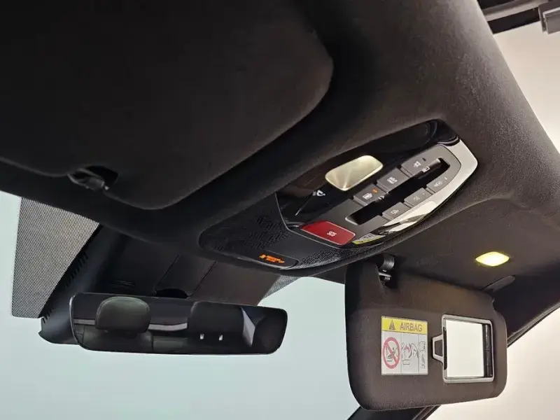 2023 Kia EV9 с пробегом 19 263 км