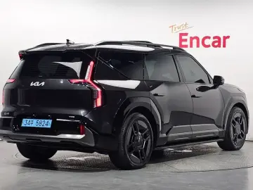 2023 Kia EV9 с пробегом 84 139 км