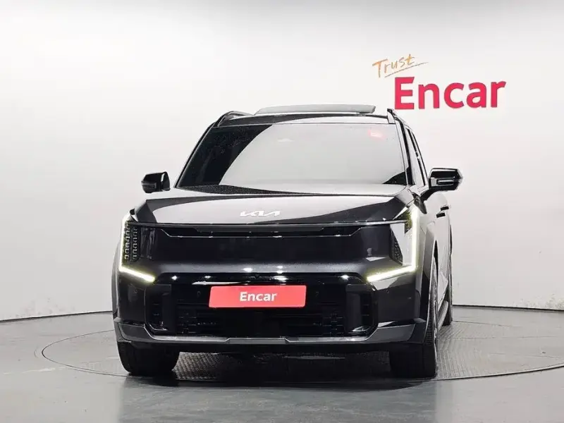 2023 Kia EV9 с пробегом 84 139 км