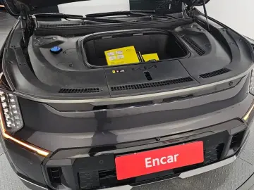 2023 Kia EV9 с пробегом 84 139 км